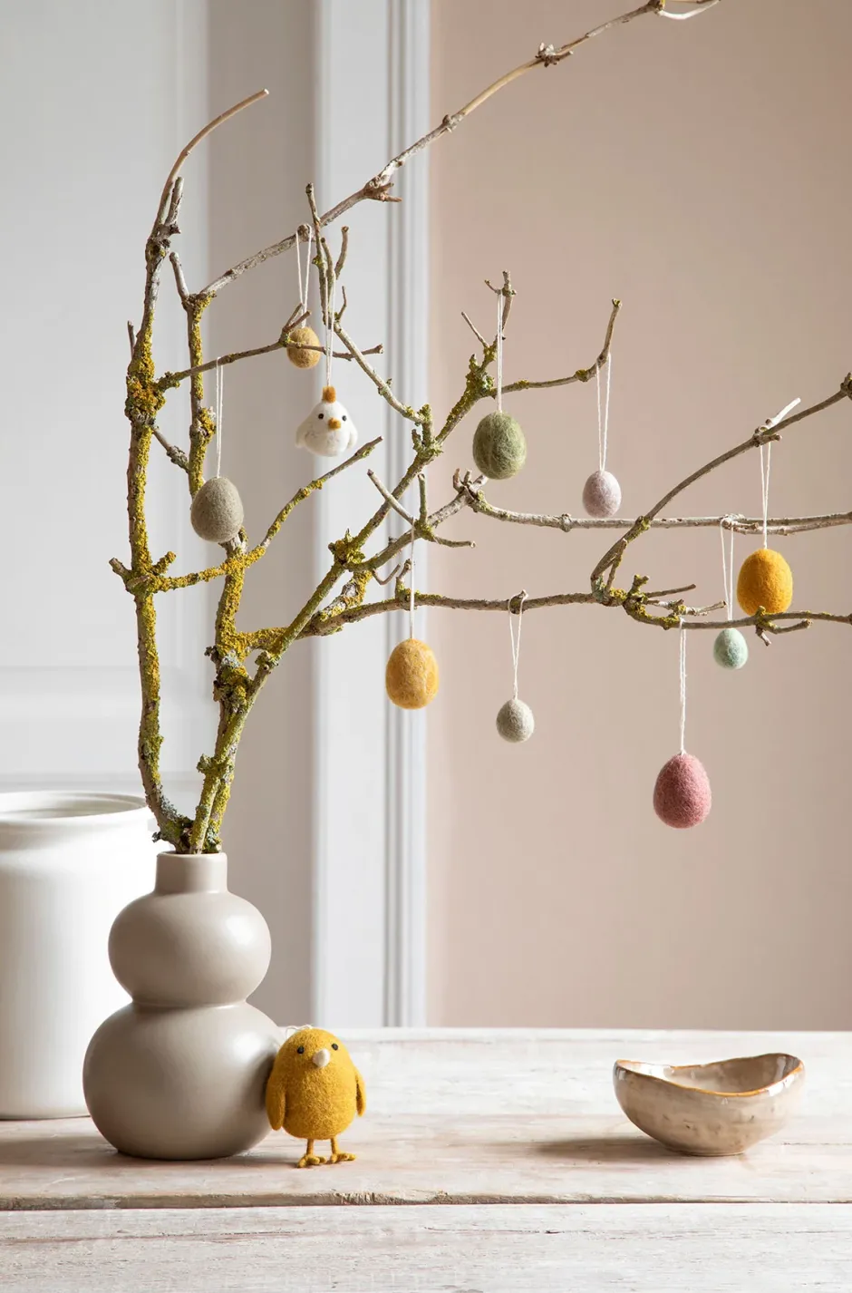 Cottontails Baby Handmade Felt|En Gry & Sif - three handmade felt embroidered eggs