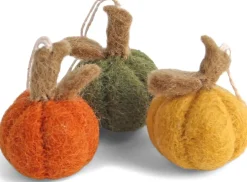 Cottontails Baby Handmade Felt|En Gry & Sif - three tiny handmade pumpkins