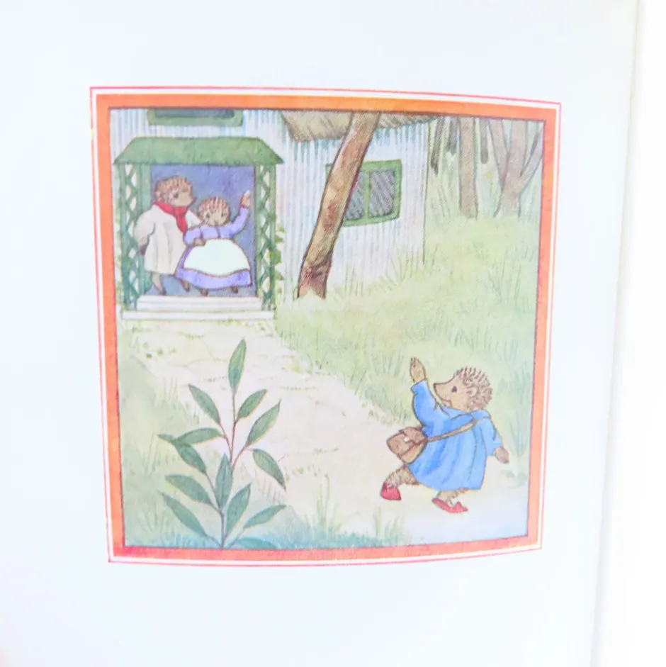 Cottontails Baby Vintage|Vintage Bunnies|VINTAGE book - Fuzzypeg Goes to School (1970)