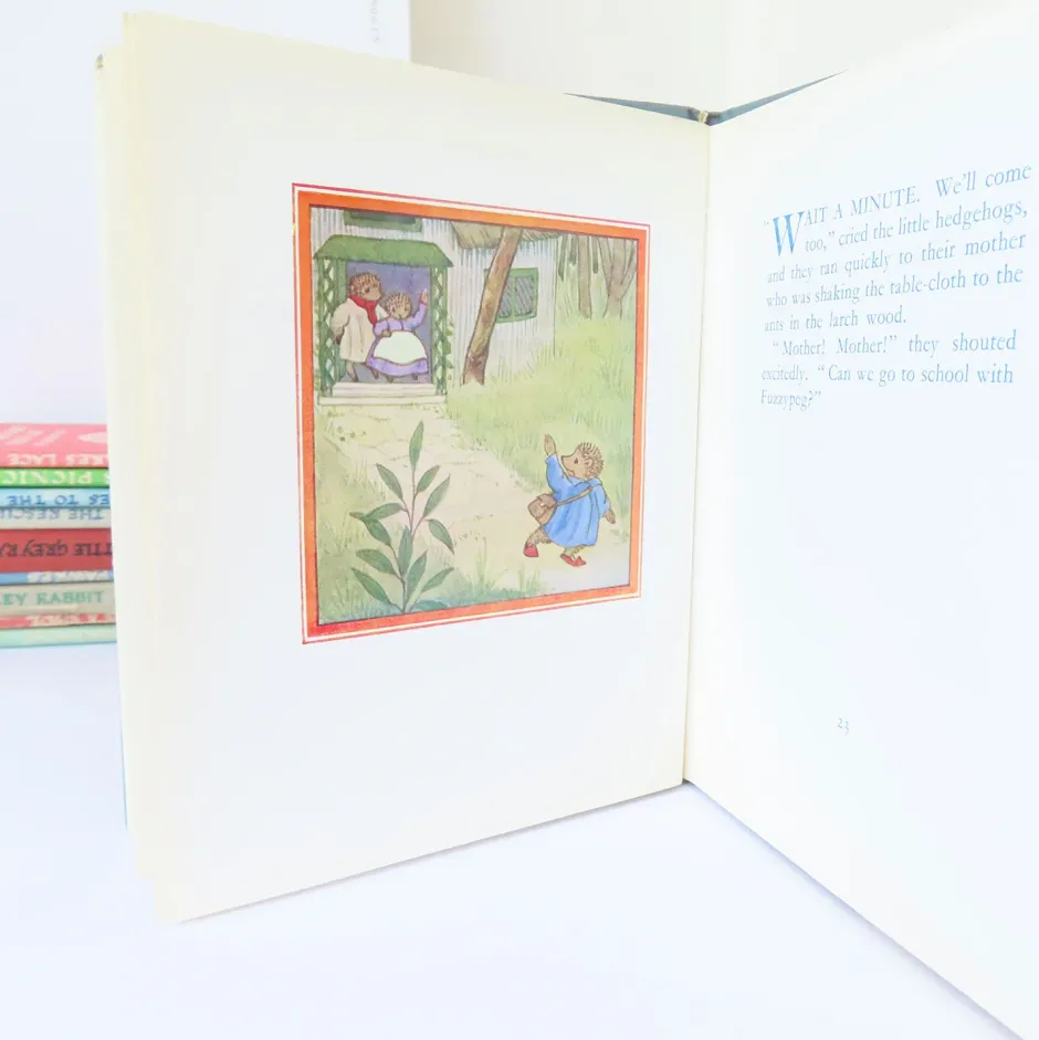 Cottontails Baby Vintage|Vintage Bunnies|VINTAGE book - Fuzzypeg Goes to School (1970)