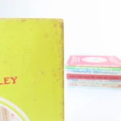 Cottontails Baby Vintage|Vintage Bunnies|VINTAGE book - Hare Goes Shopping (1969)