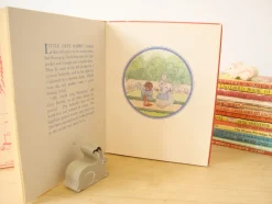 Cottontails Baby Vintage|Vintage Bunnies|VINTAGE book - Little Grey Rabbit Makes Lace (1962)